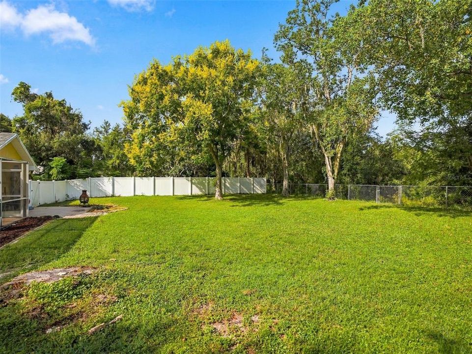Active With Contract: $350,000 (3 beds, 2 baths, 1812 Square Feet)