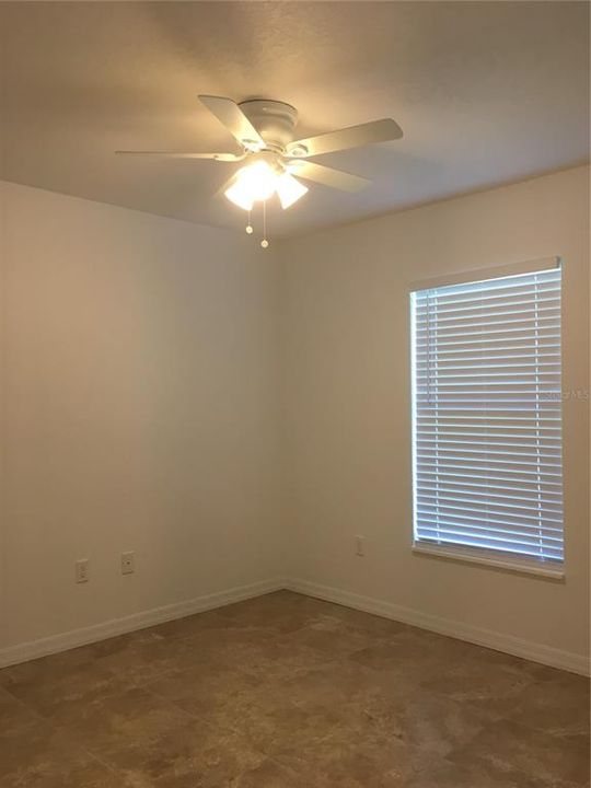 For Rent: $1,750 (3 beds, 2 baths, 1215 Square Feet)