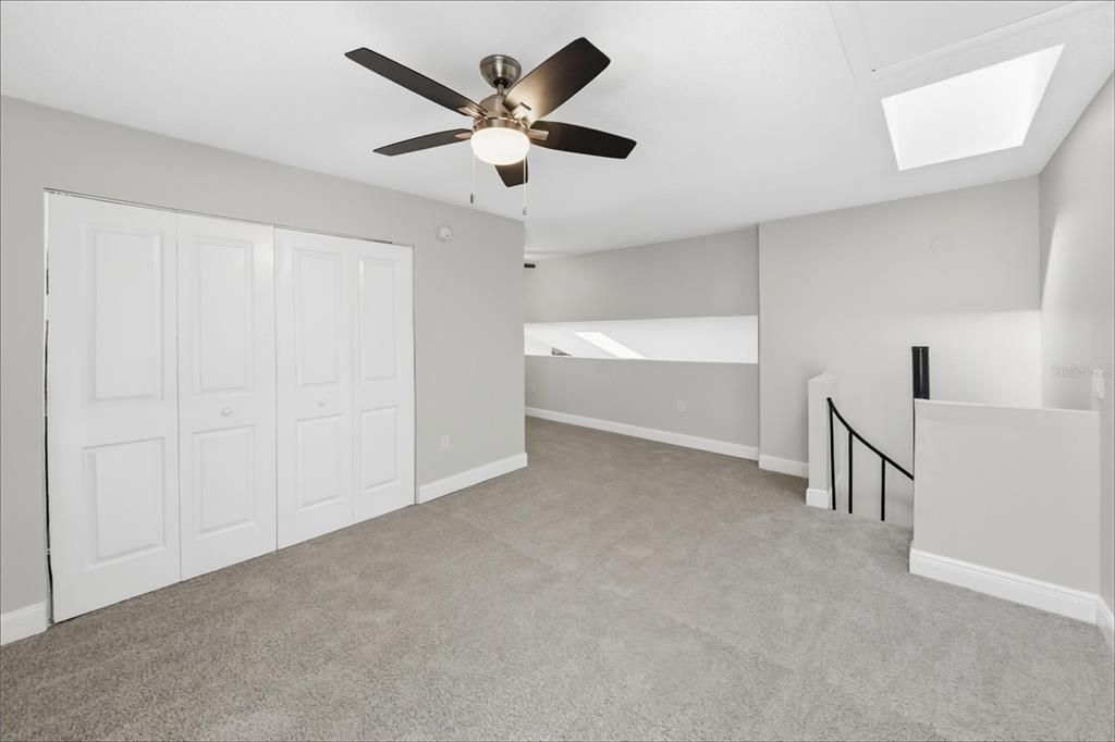 For Sale: $149,900 (2 beds, 1 baths, 887 Square Feet)