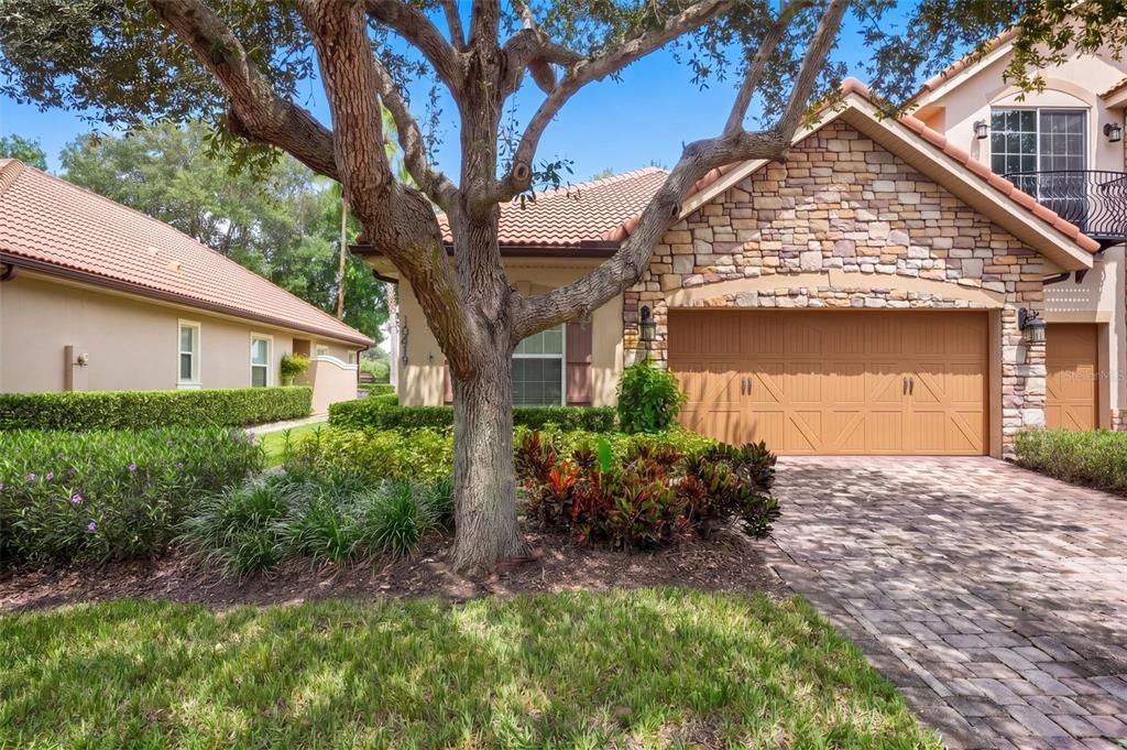 Active With Contract: $350,000 (3 beds, 2 baths, 1405 Square Feet)