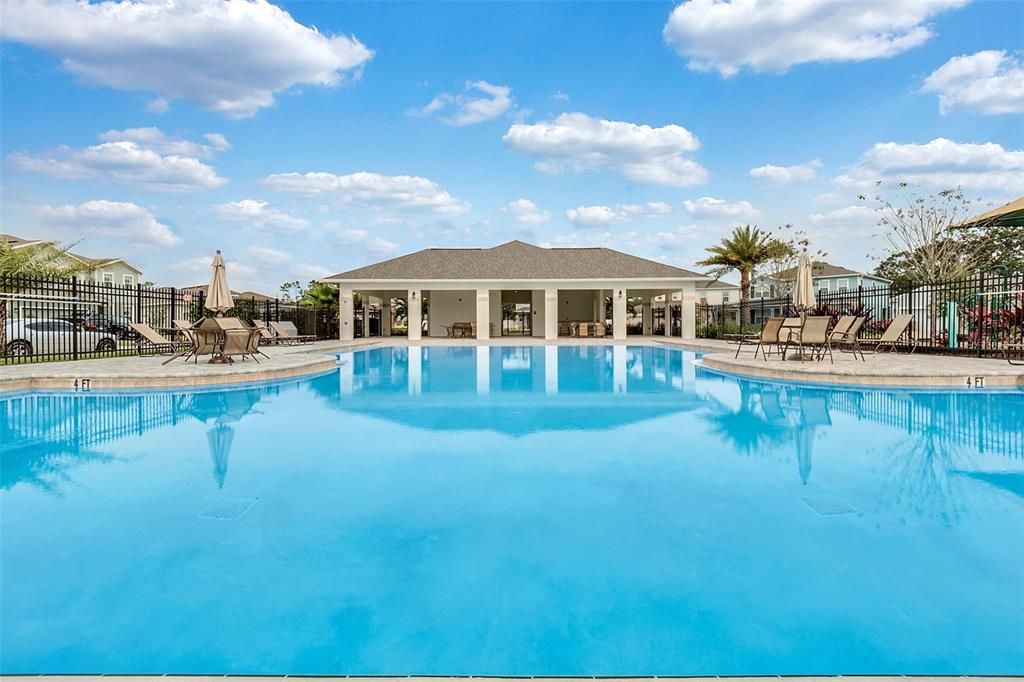 Active With Contract: $350,000 (3 beds, 2 baths, 1405 Square Feet)
