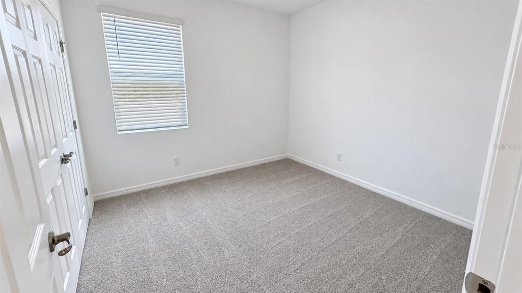 For Sale: $400,000 (4 beds, 3 baths, 2105 Square Feet)