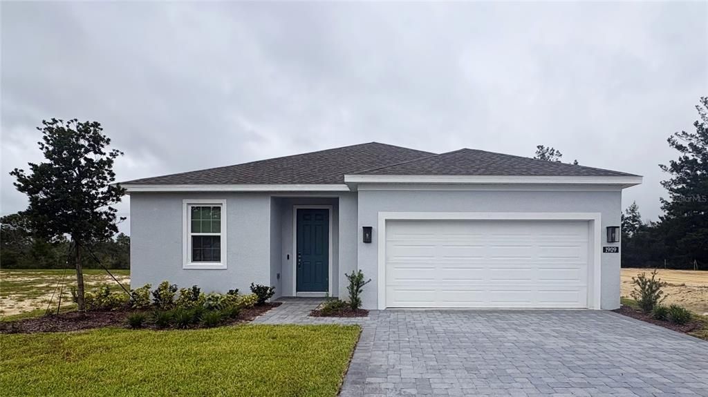 For Sale: $400,000 (4 beds, 3 baths, 2105 Square Feet)