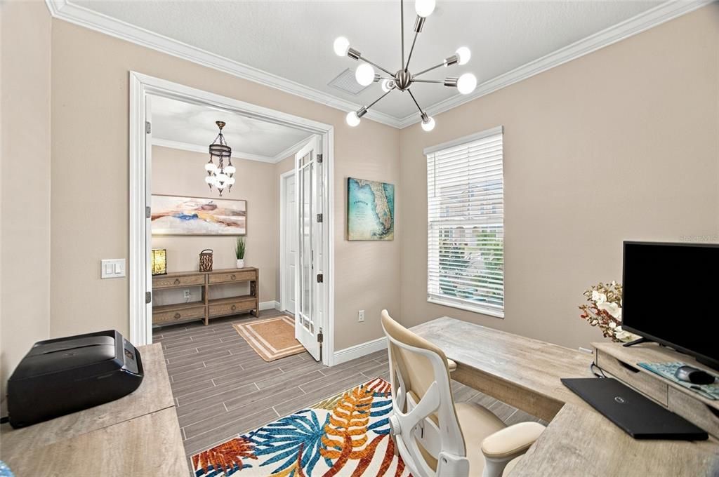 For Sale: $700,000 (4 beds, 3 baths, 2720 Square Feet)
