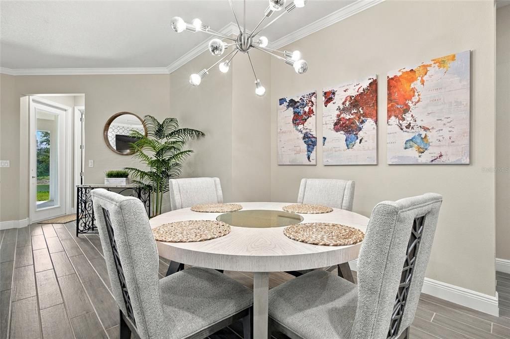 For Sale: $700,000 (4 beds, 3 baths, 2720 Square Feet)