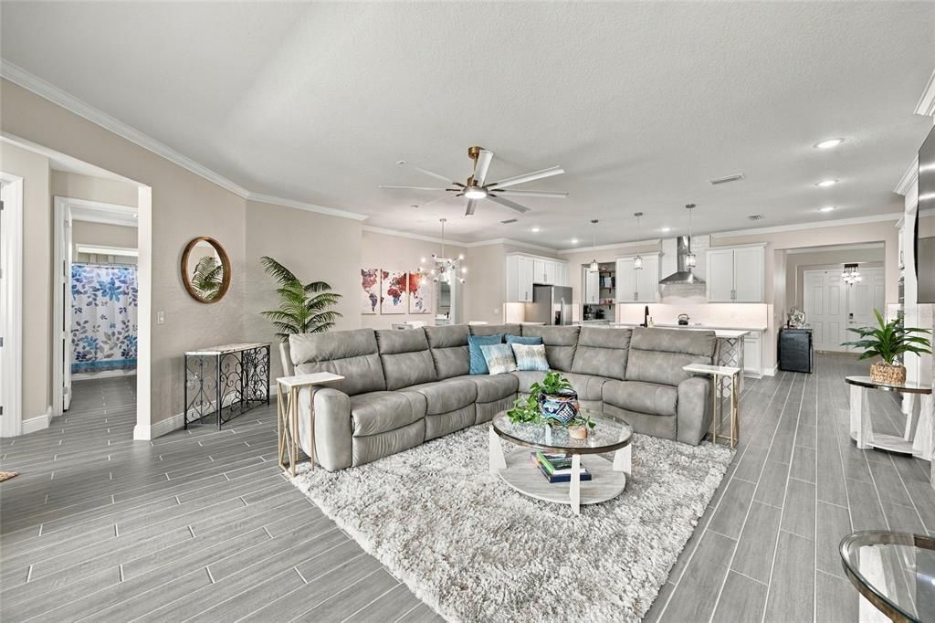 For Sale: $700,000 (4 beds, 3 baths, 2720 Square Feet)