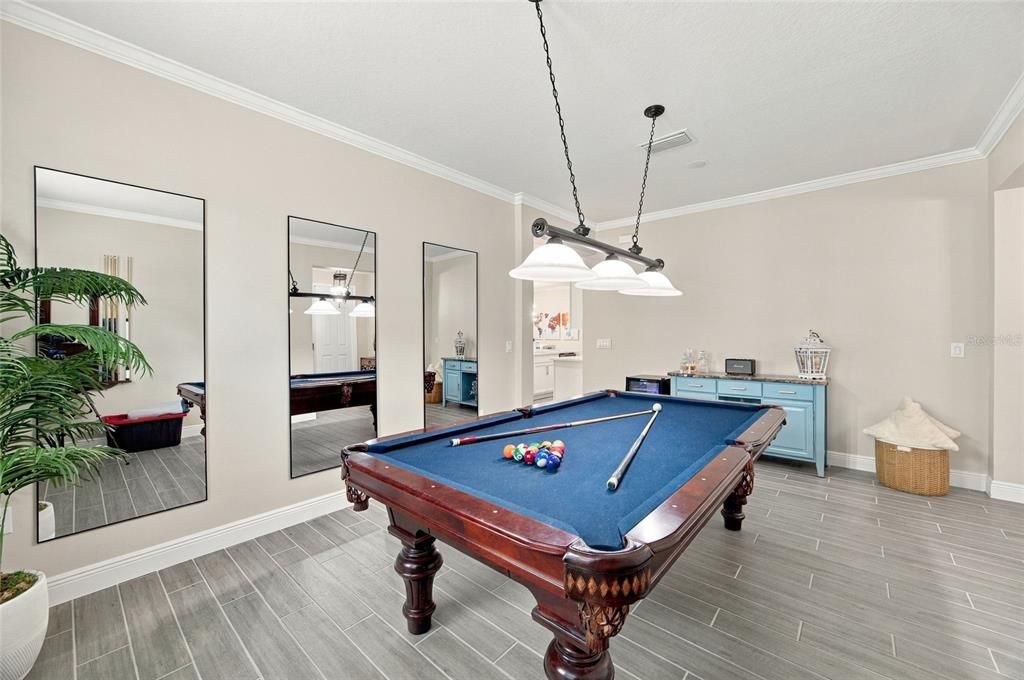 For Sale: $700,000 (4 beds, 3 baths, 2720 Square Feet)