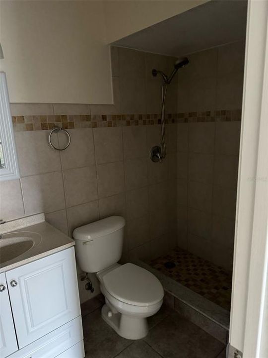 For Rent: $1,600 (2 beds, 2 baths, 905 Square Feet)