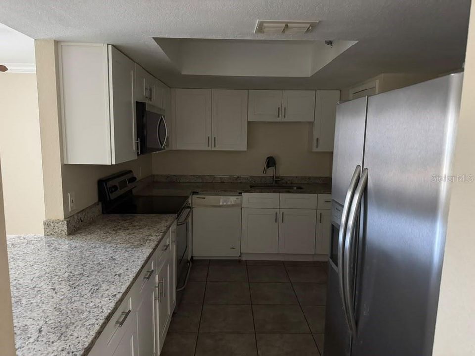 For Rent: $1,600 (2 beds, 2 baths, 905 Square Feet)