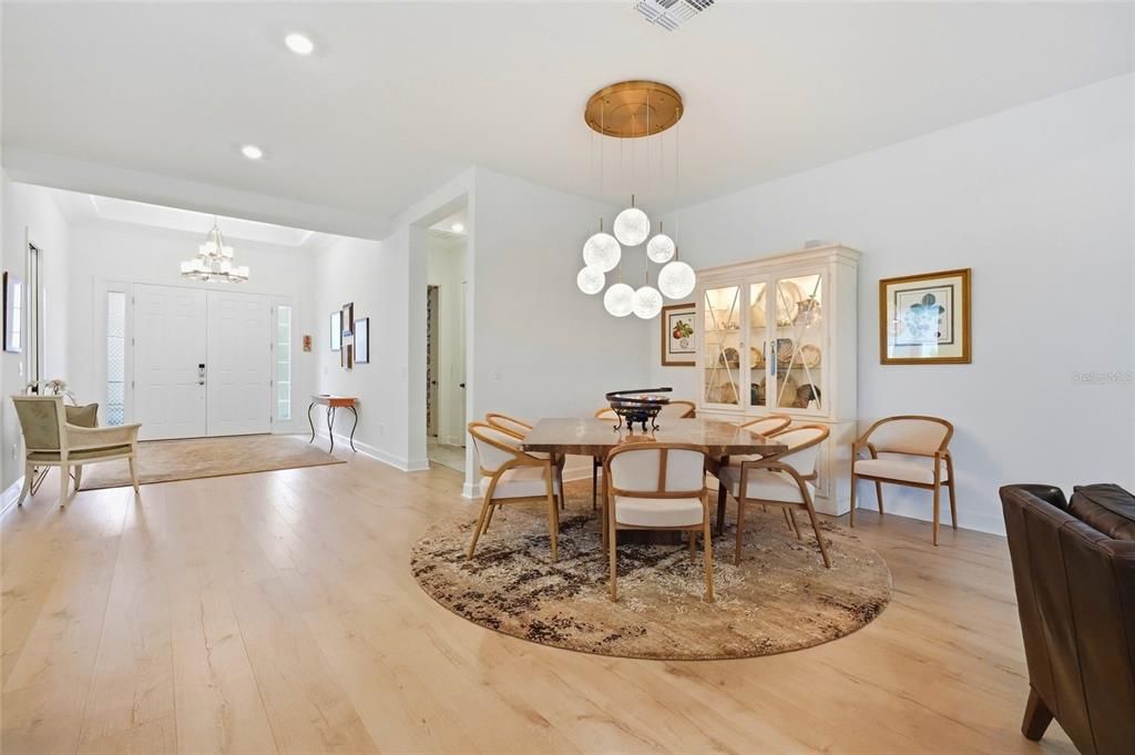 For Sale: $999,999 (3 beds, 3 baths, 3080 Square Feet)