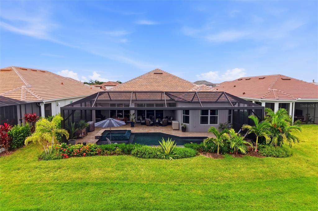For Sale: $999,999 (3 beds, 3 baths, 3080 Square Feet)