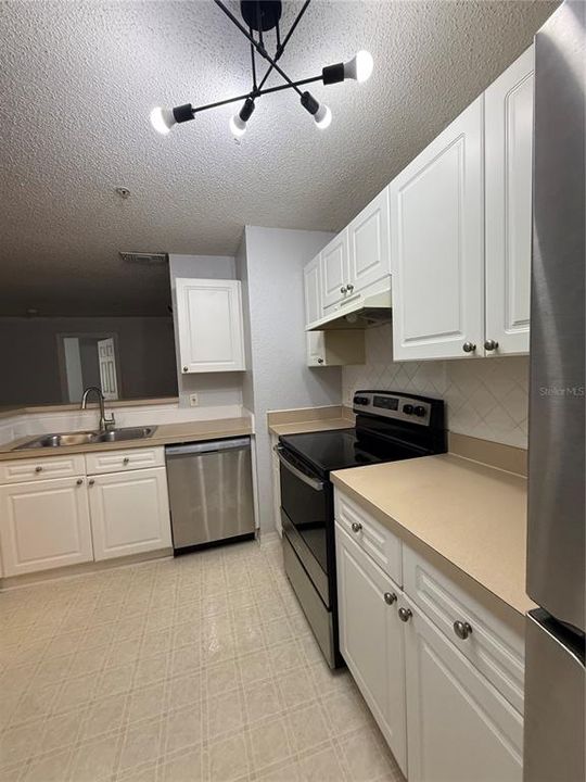 For Rent: $1,500 (2 beds, 2 baths, 1083 Square Feet)