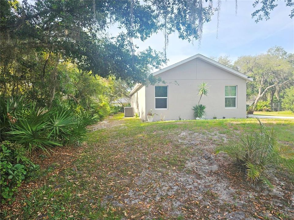 For Sale: $359,900 (3 beds, 3 baths, 1503 Square Feet)