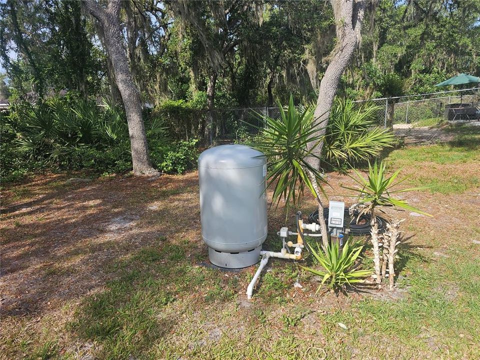 For Sale: $359,900 (3 beds, 3 baths, 1503 Square Feet)