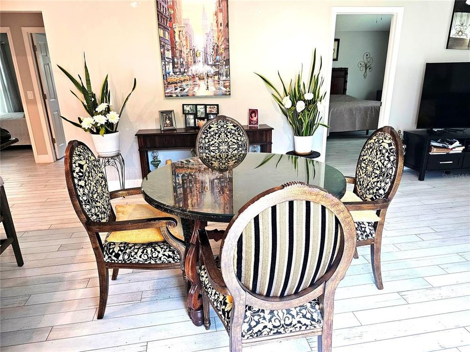 For Sale: $359,900 (3 beds, 3 baths, 1503 Square Feet)
