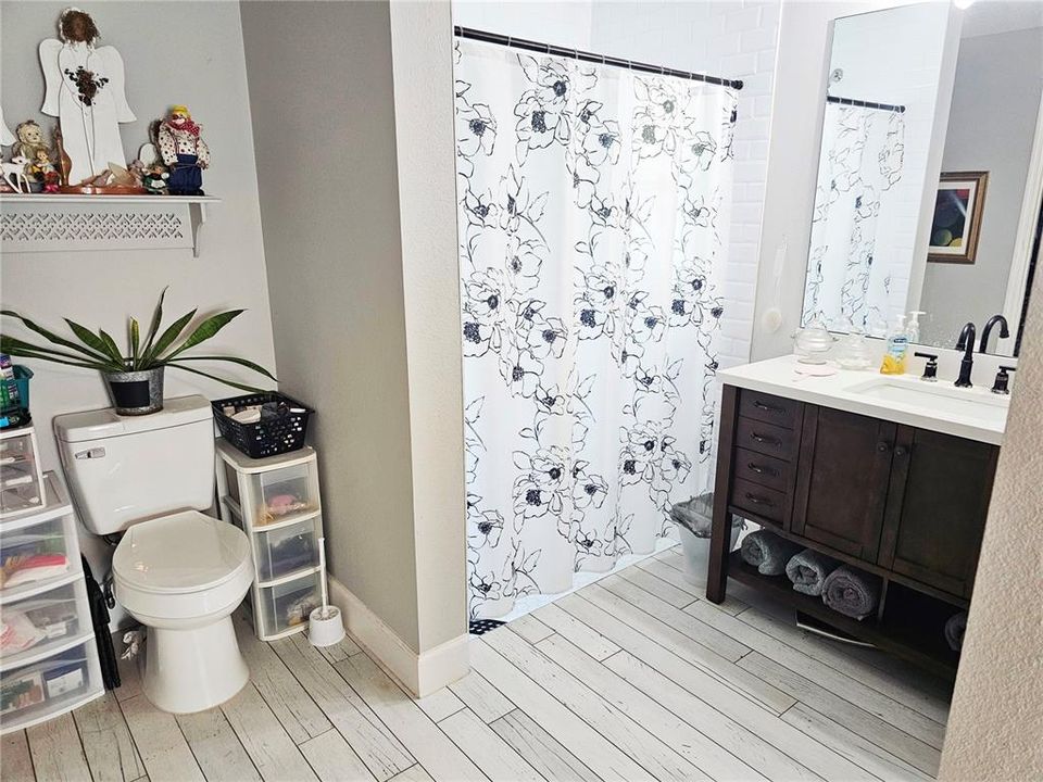 For Sale: $359,900 (3 beds, 3 baths, 1503 Square Feet)