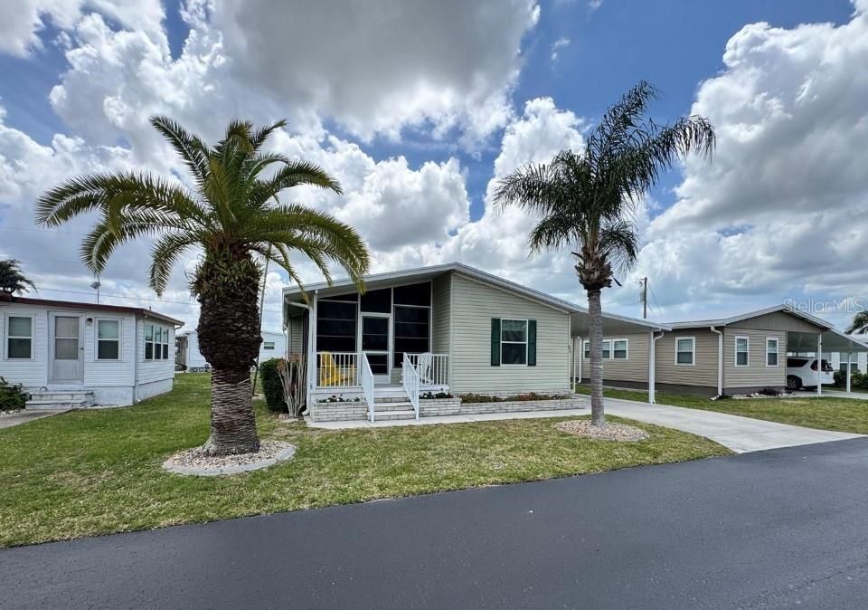 Vendido Recientemente: $130,000 (2 camas, 2 baños, 930 Pies cuadrados)