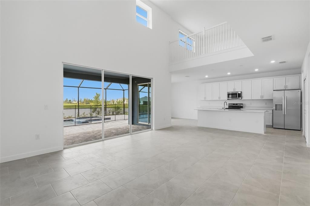 En Venta: $663,884 (5 camas, 4 baños, 3283 Pies cuadrados)