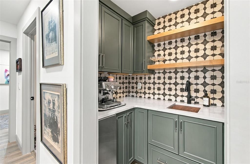 For Sale: $875,000 (4 beds, 2 baths, 2169 Square Feet)