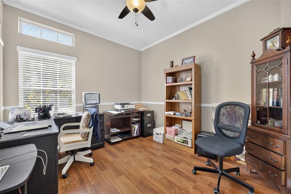 For Sale: $299,900 (2 beds, 2 baths, 1658 Square Feet)