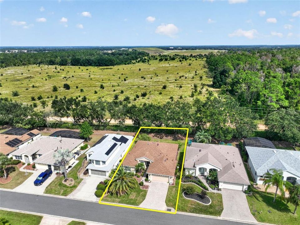 For Sale: $299,900 (2 beds, 2 baths, 1658 Square Feet)