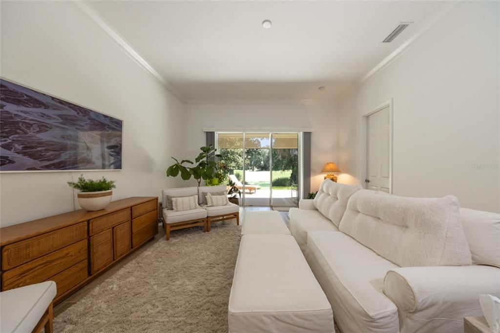 For Sale: $407,000 (3 beds, 2 baths, 1695 Square Feet)