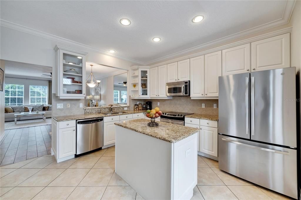 For Sale: $339,900 (3 beds, 2 baths, 2623 Square Feet)