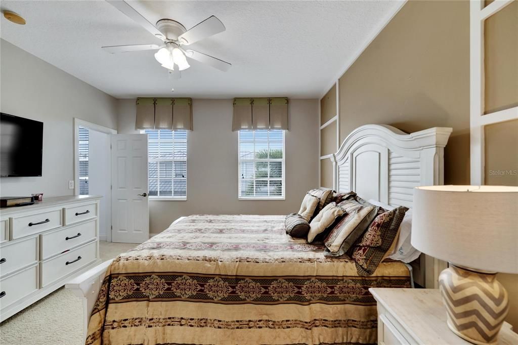 For Sale: $339,900 (3 beds, 2 baths, 2623 Square Feet)