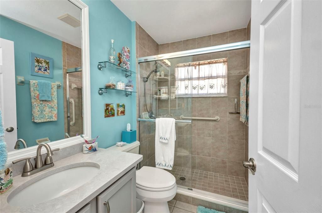 En Venta: $279,900 (2 camas, 2 baños, 1386 Pies cuadrados)