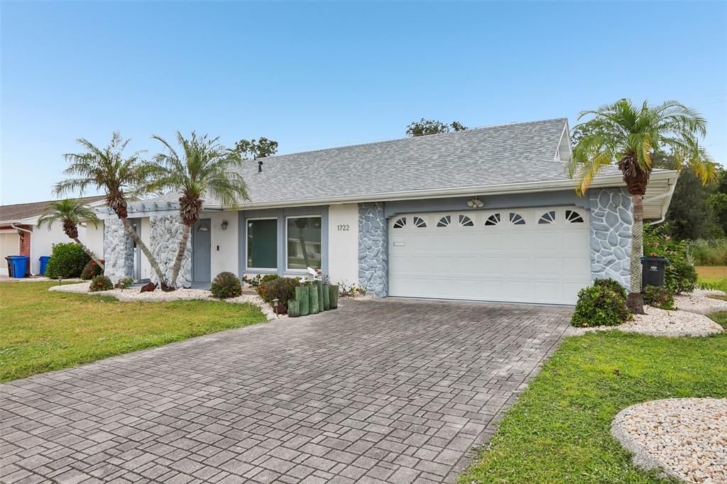 En Venta: $219,900 (2 camas, 2 baños, 1369 Pies cuadrados)