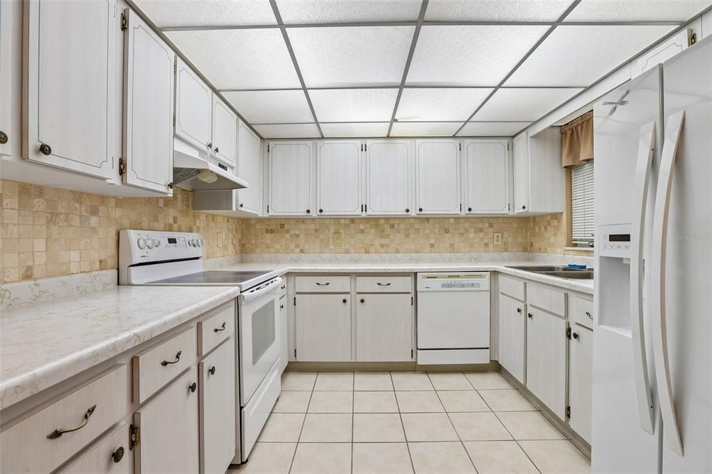 En Venta: $219,900 (2 camas, 2 baños, 1369 Pies cuadrados)