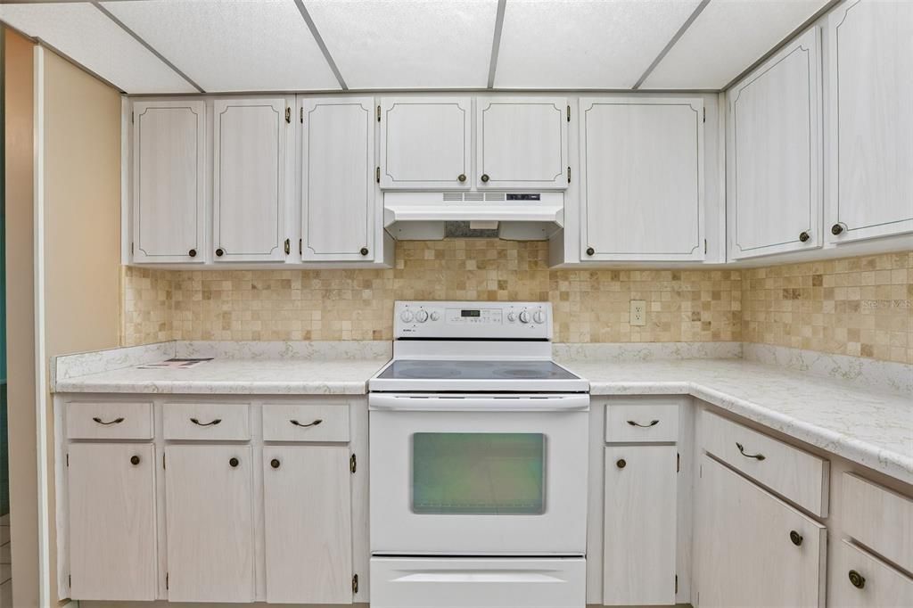 En Venta: $219,900 (2 camas, 2 baños, 1369 Pies cuadrados)
