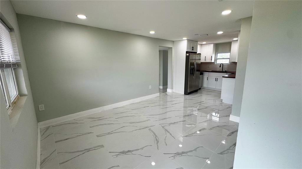 For Rent: $1,850 (2 beds, 2 baths, 1064 Square Feet)