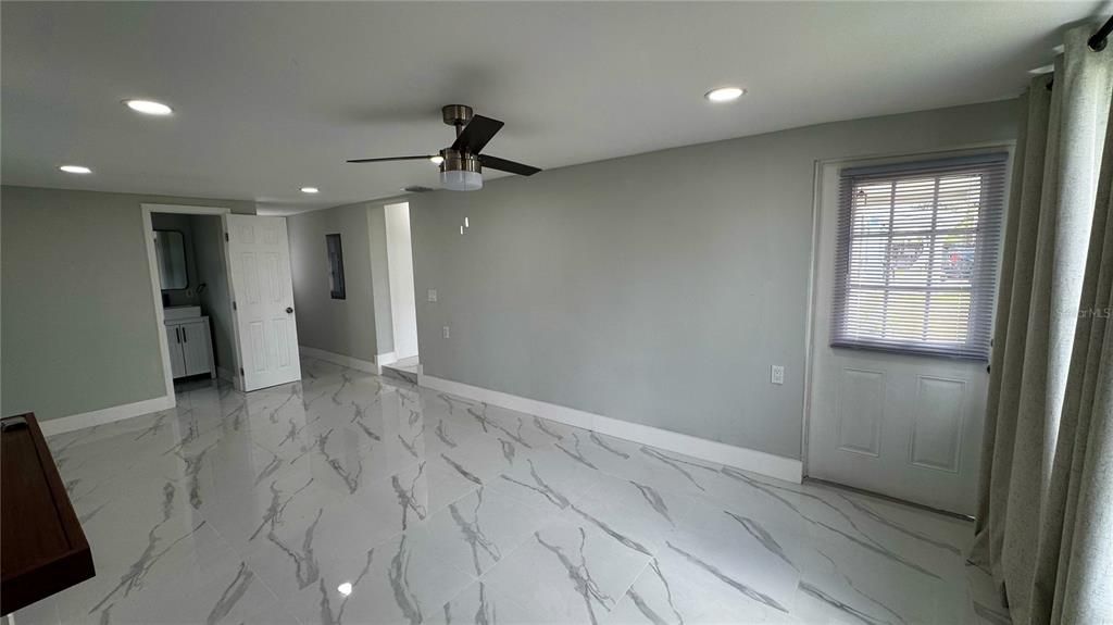 For Rent: $1,850 (2 beds, 2 baths, 1064 Square Feet)