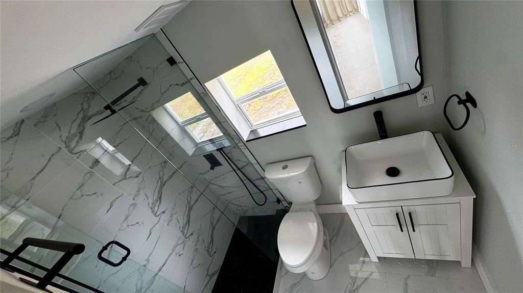 For Rent: $1,850 (2 beds, 2 baths, 1064 Square Feet)