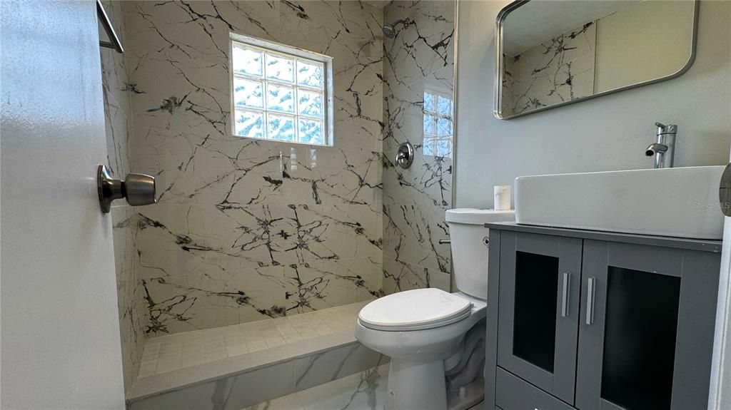 For Rent: $1,850 (2 beds, 2 baths, 1064 Square Feet)