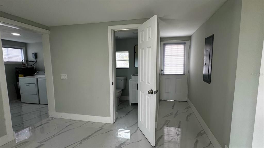 For Rent: $1,850 (2 beds, 2 baths, 1064 Square Feet)