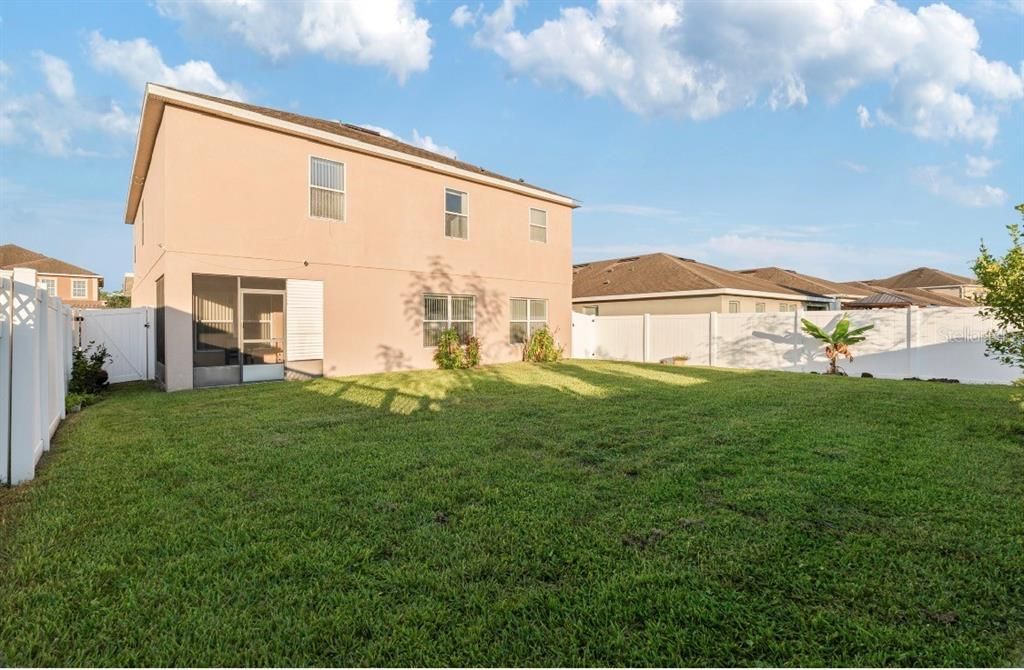 En Venta: $565,000 (5 camas, 3 baños, 3092 Pies cuadrados)