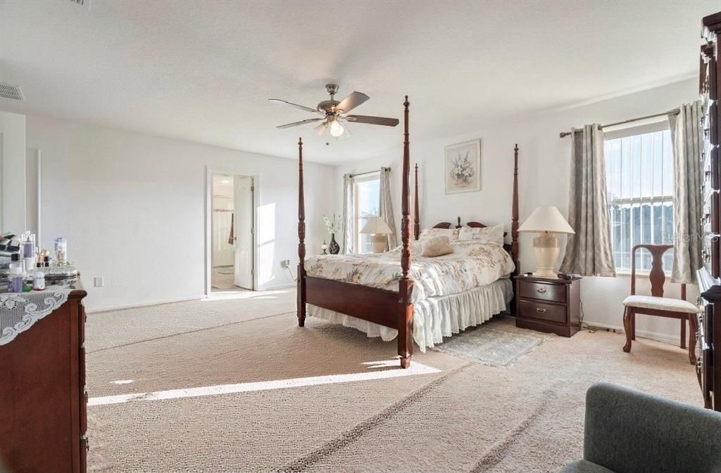 En Venta: $565,000 (5 camas, 3 baños, 3092 Pies cuadrados)