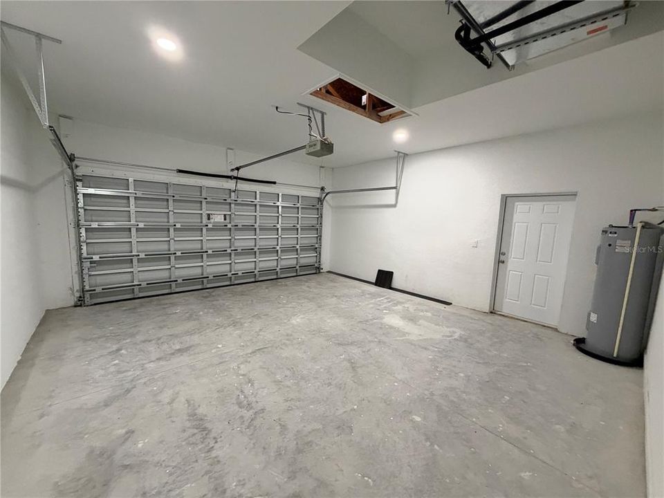 En Renta: $2,050 (3 camas, 2 baños, 1600 Pies cuadrados)