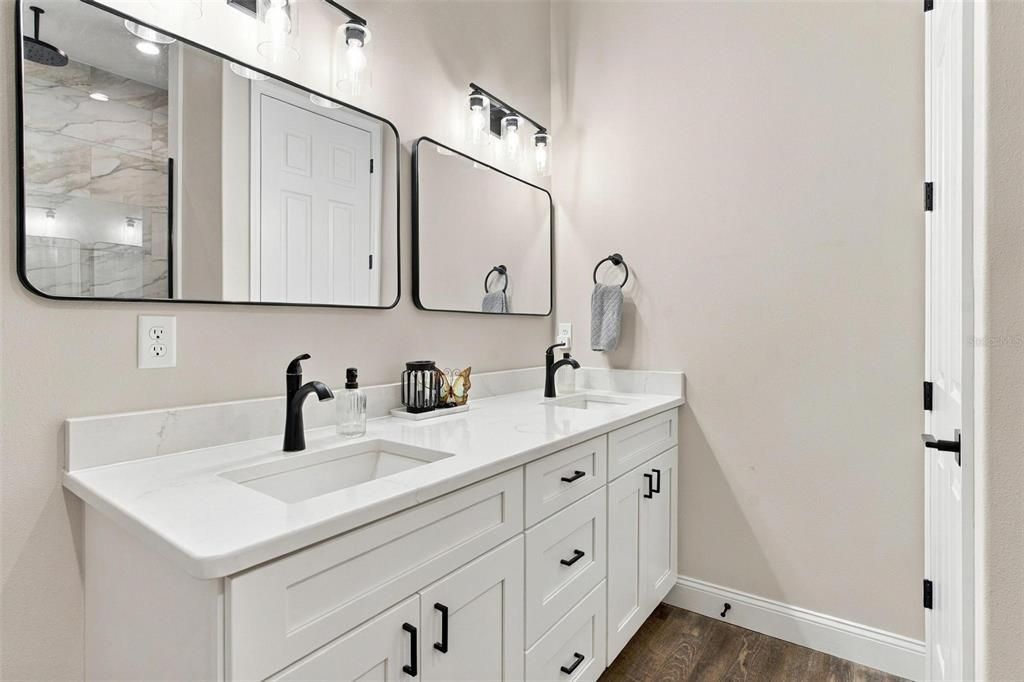 For Sale: $820,000 (5 beds, 5 baths, 3088 Square Feet)