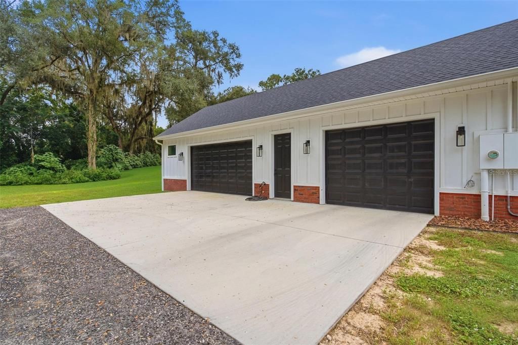 For Sale: $820,000 (5 beds, 5 baths, 3088 Square Feet)