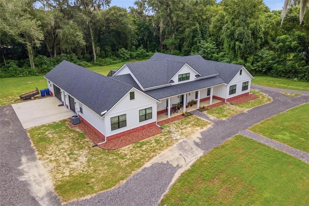 For Sale: $820,000 (5 beds, 5 baths, 3088 Square Feet)