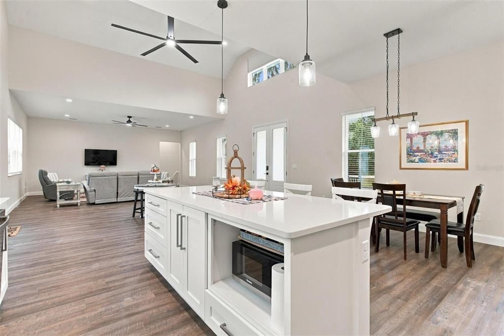 For Sale: $820,000 (5 beds, 5 baths, 3088 Square Feet)