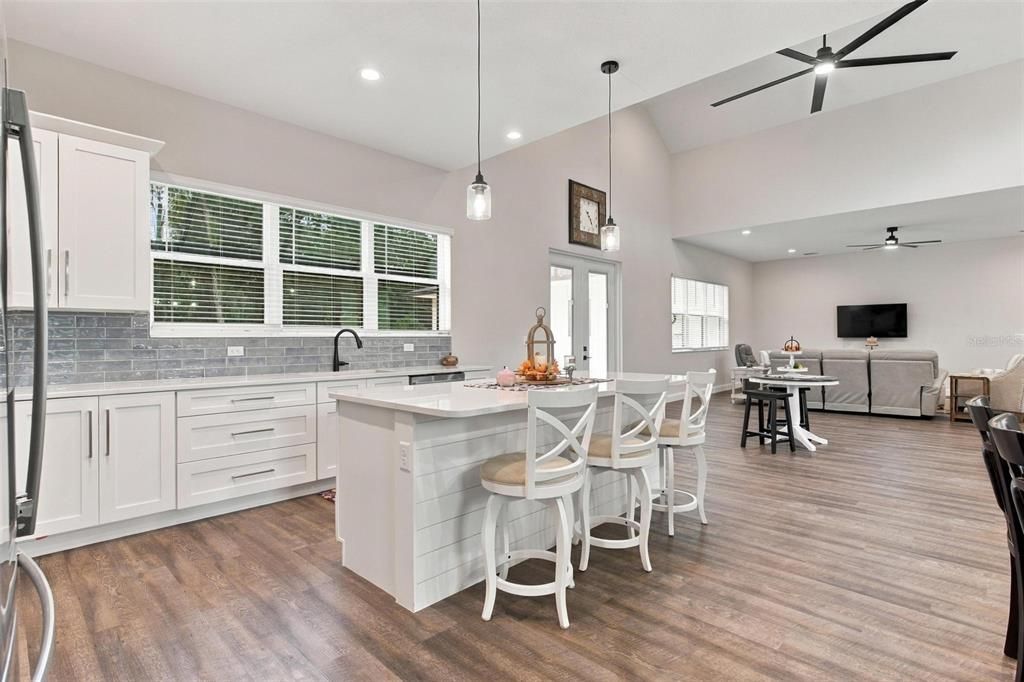 For Sale: $820,000 (5 beds, 5 baths, 3088 Square Feet)
