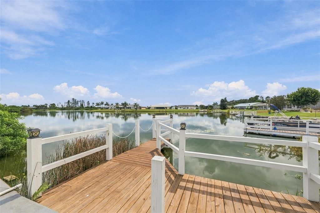 For Sale: $375,000 (2 beds, 2 baths, 1852 Square Feet)