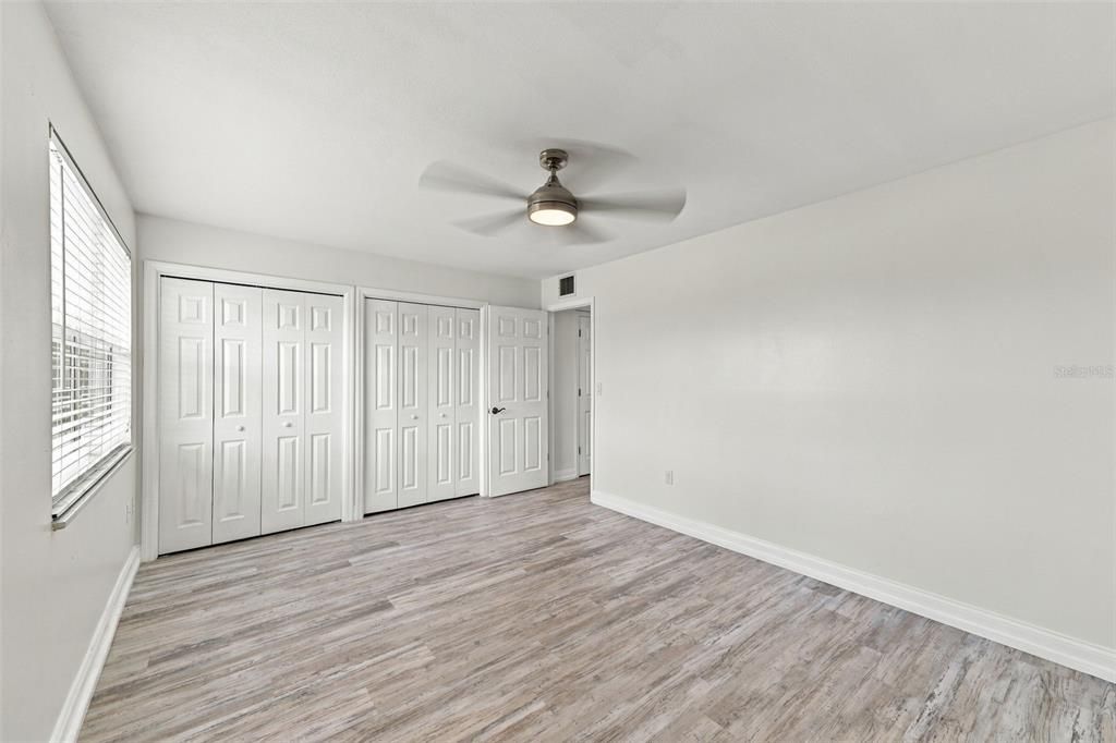 For Sale: $375,000 (2 beds, 2 baths, 1852 Square Feet)
