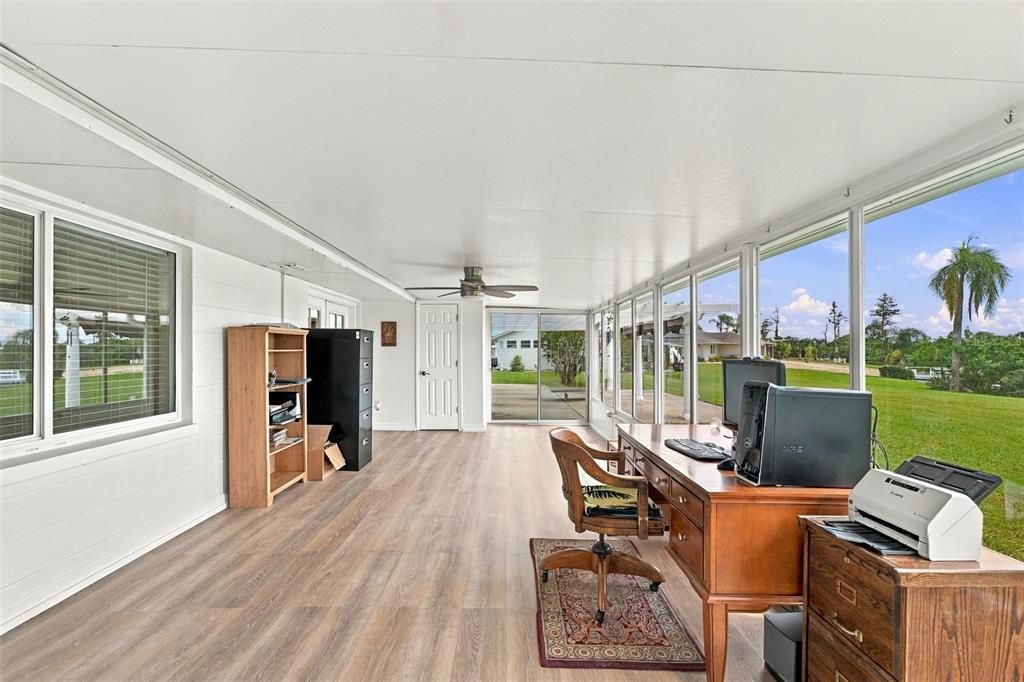 For Sale: $375,000 (2 beds, 2 baths, 1852 Square Feet)
