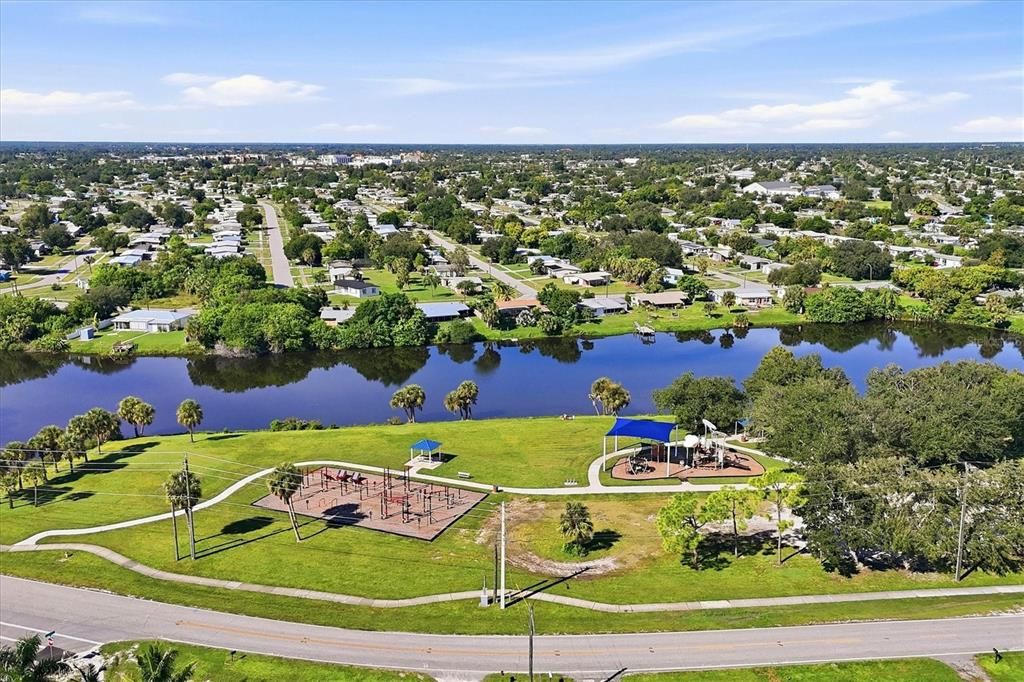 For Sale: $275,000 (2 beds, 2 baths, 1150 Square Feet)