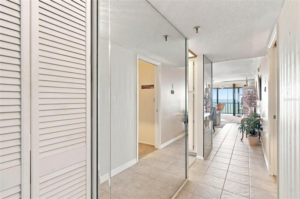 For Sale: $650,000 (2 beds, 2 baths, 1100 Square Feet)